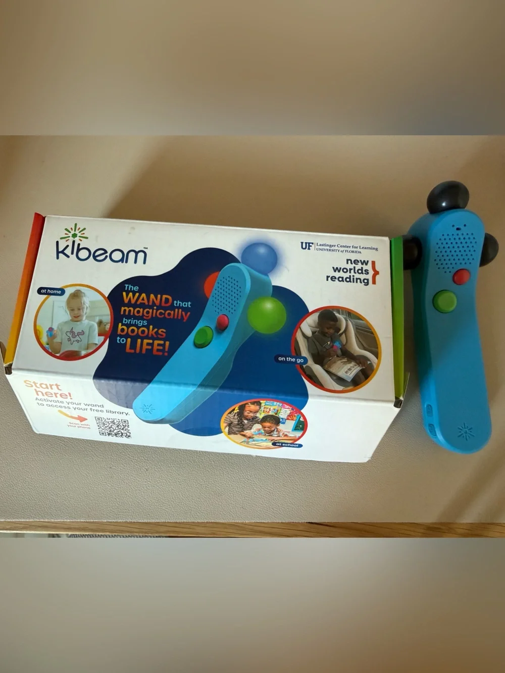 Blue Storytelling Wand – Interactive Reading Tool for Kids
